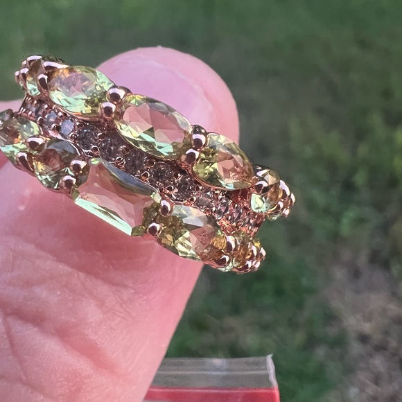 Ring Bomb Party August Birthday Collection - Picture 3 of 6